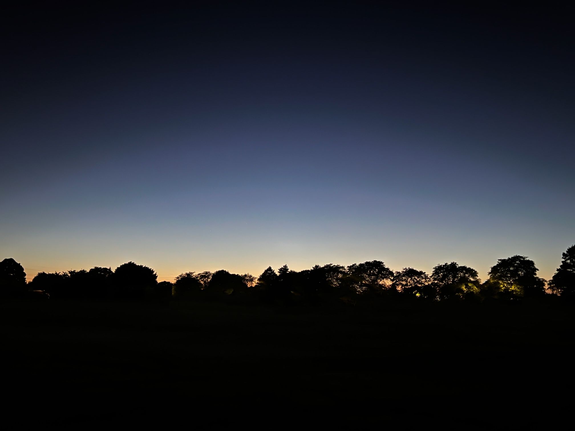 Gradient night sky